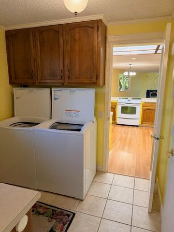 108 NW Sunhill Drive, Grants Pass, OR 97526