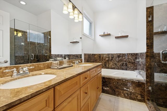 1407 N Campbell Avenue 1, Chicago, IL 60622