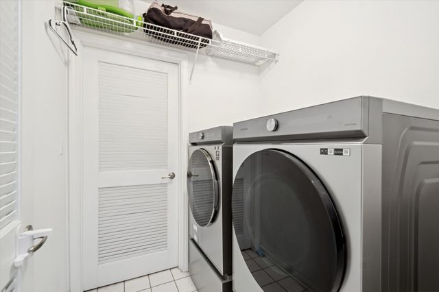 1407 N Campbell Avenue 1, Chicago, IL 60622