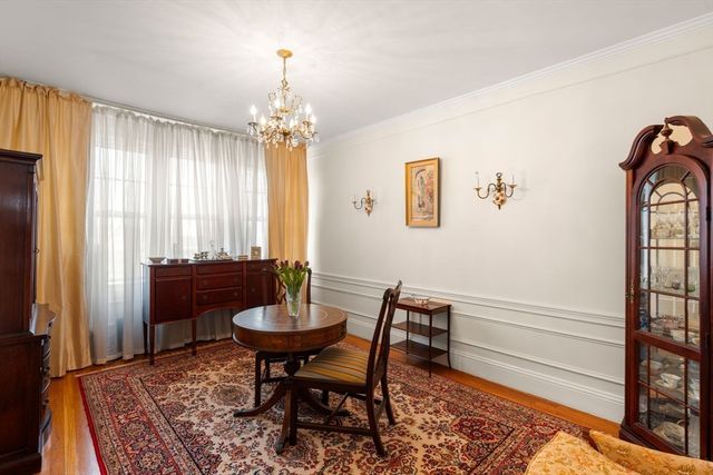 325 Tappan St. 6, Brookline, MA 02445