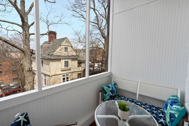 325 Tappan St. 6, Brookline, MA 02445