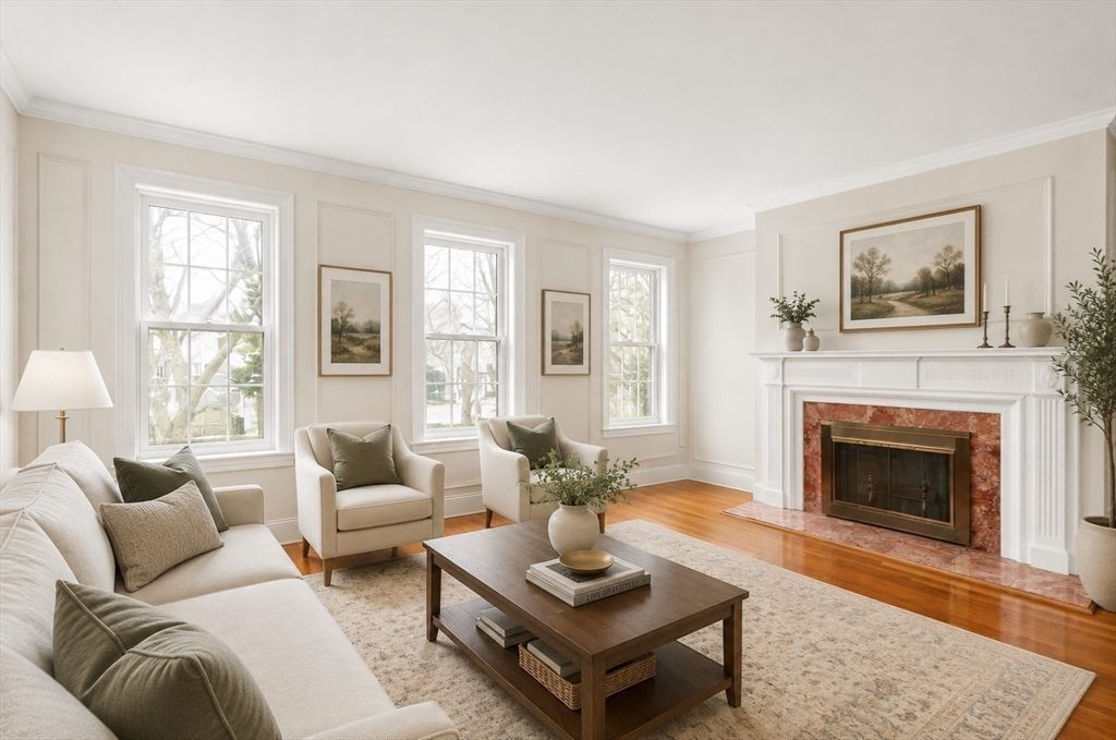 325 Tappan St. 6, Brookline, MA 02445