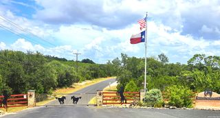 529 THOROUGHBRED LN, Spring Branch, TX 78070