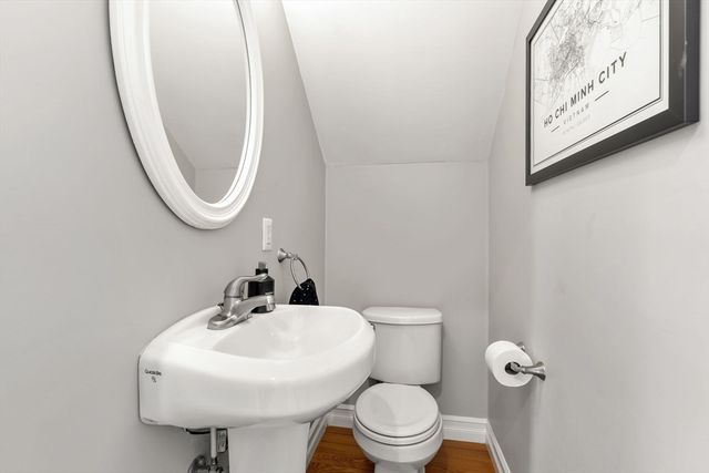 272R Lamartine 3, Boston, MA 02130