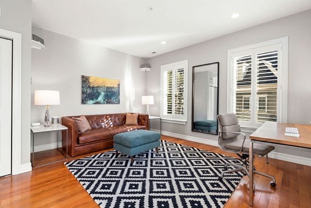 272R Lamartine 3, Boston, MA 02130