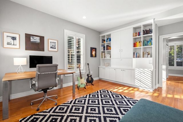 272R Lamartine 3, Boston, MA 02130