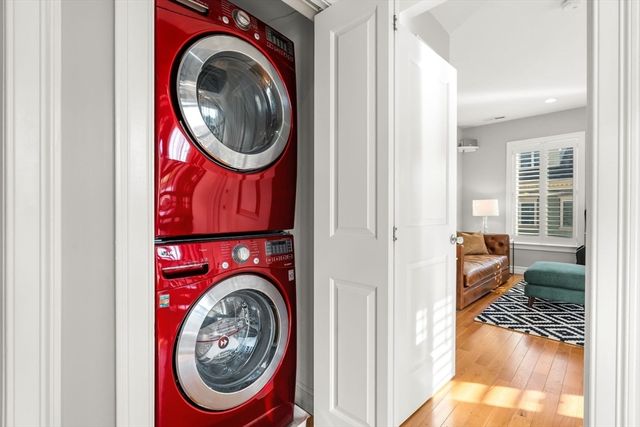 272R Lamartine 3, Boston, MA 02130