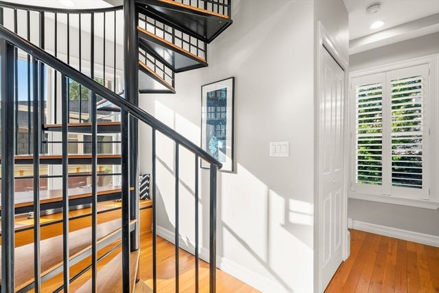 272R Lamartine 3, Boston, MA 02130