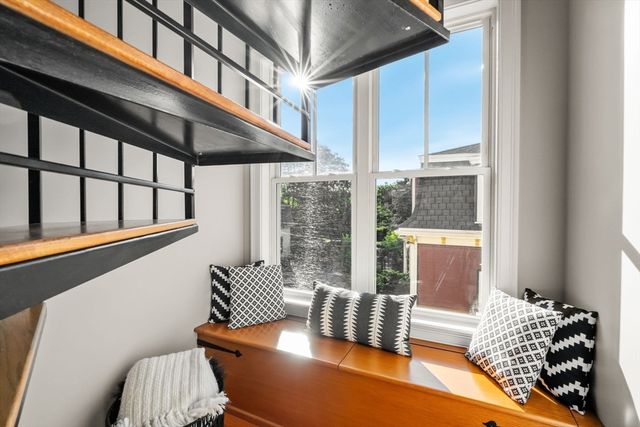 272R Lamartine 3, Boston, MA 02130