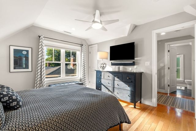 272R Lamartine 3, Boston, MA 02130