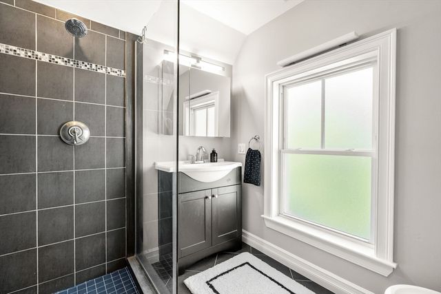 272R Lamartine 3, Boston, MA 02130