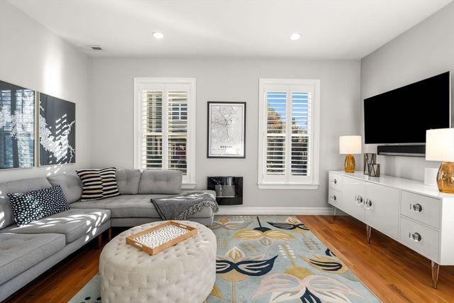 272R Lamartine 3, Boston, MA 02130
