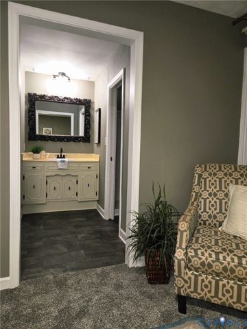 1801 Tudor Ln, Petersburg, VA 23805