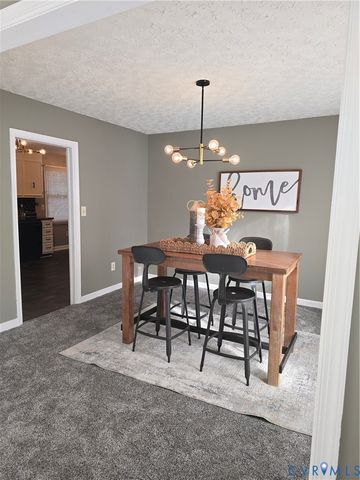 1801 Tudor Ln, Petersburg, VA 23805