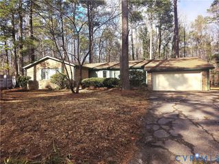1801 Tudor Ln, Petersburg, VA 23805
