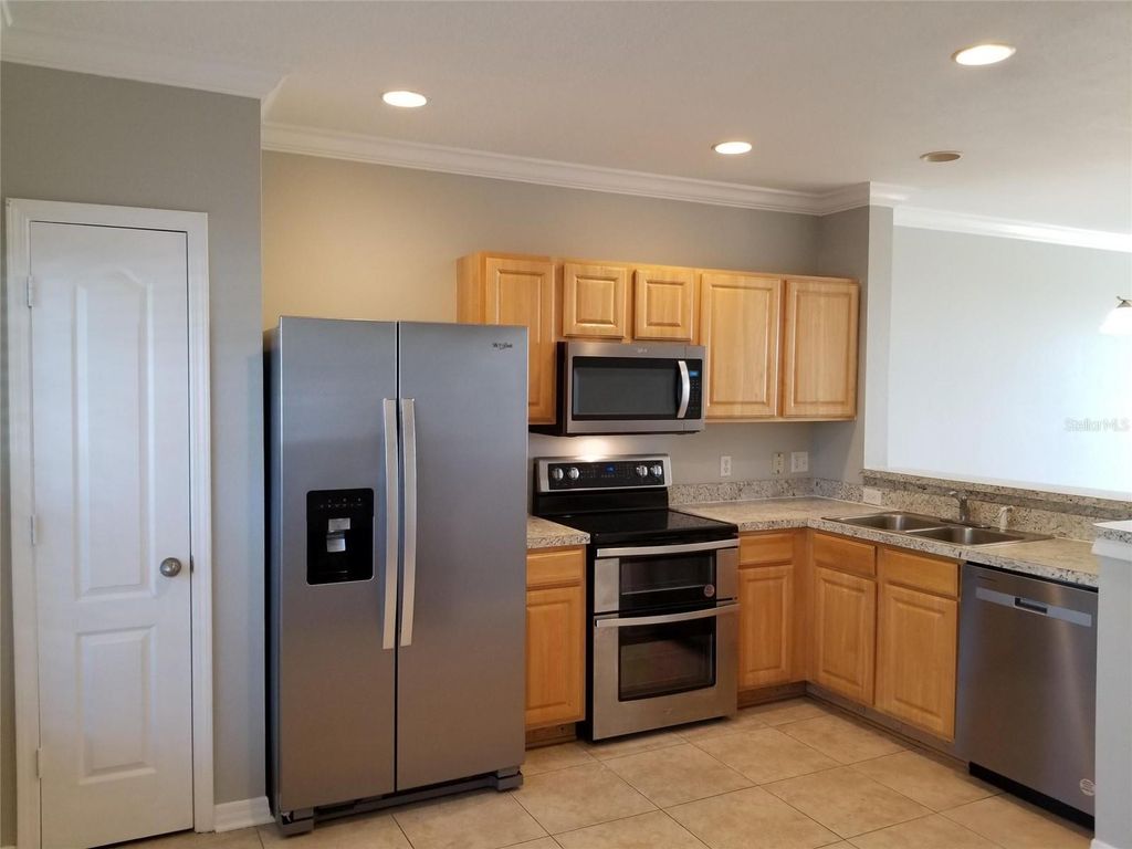 Image 12 of property listing at 4536 KENNEWICK PLACE, Riverview, FL 33578