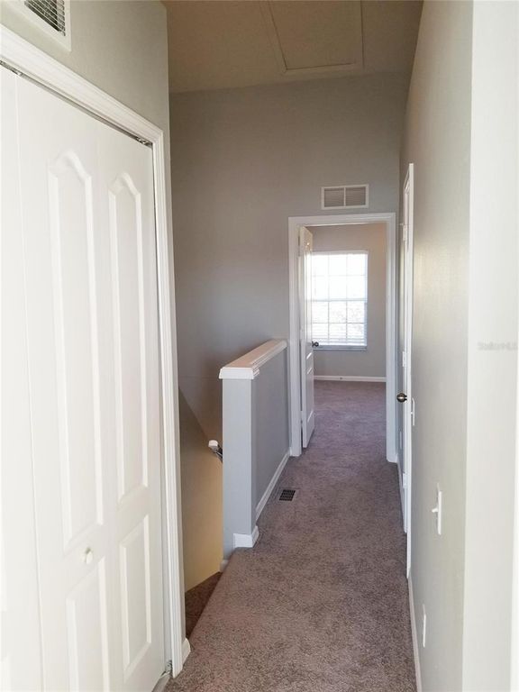 Image 31 of property listing at 4536 KENNEWICK PLACE, Riverview, FL 33578