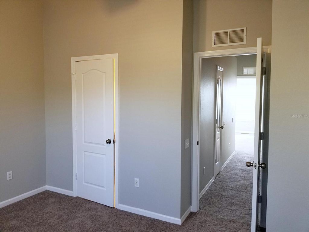 Image 37 of property listing at 4536 KENNEWICK PLACE, Riverview, FL 33578