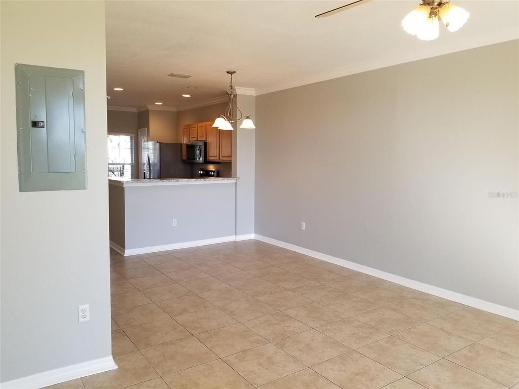 Image 8 of property listing at 4536 KENNEWICK PLACE, Riverview, FL 33578