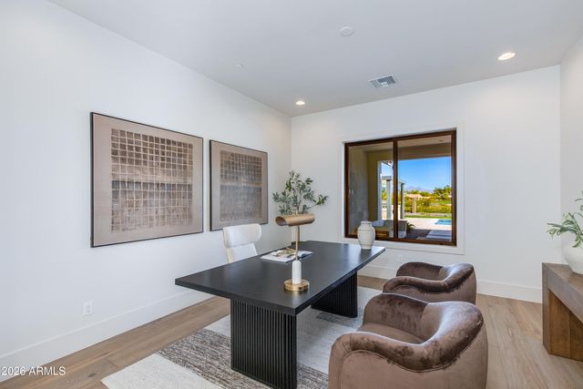 9801 N 53RD Place, Paradise Valley, AZ 85253