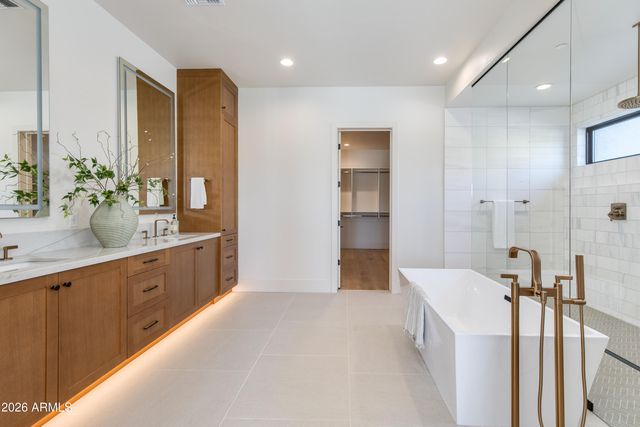 9801 N 53RD Place, Paradise Valley, AZ 85253