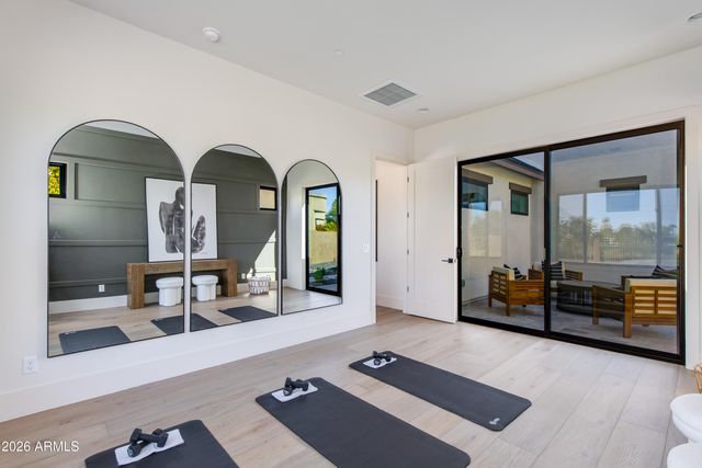 9801 N 53RD Place, Paradise Valley, AZ 85253