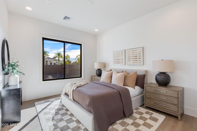 9801 N 53RD Place, Paradise Valley, AZ 85253