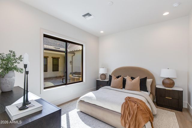 9801 N 53RD Place, Paradise Valley, AZ 85253