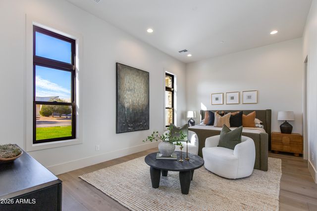 9801 N 53RD Place, Paradise Valley, AZ 85253