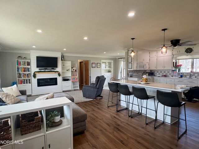 202 Short-buehrer Road, Archbold, OH 43502