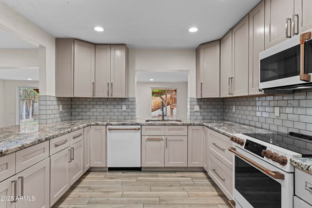 1745 N ASHBROOK Circle, Mesa, AZ 85213