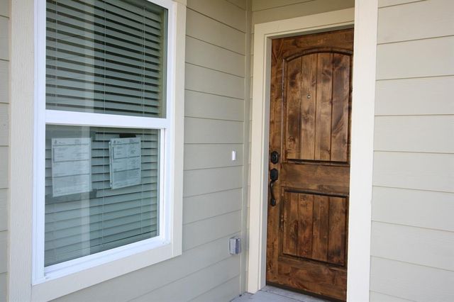 298 Capetown A, Montgomery, TX 77356