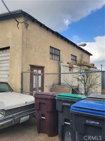 982 Center Street, Riverside, CA 92507