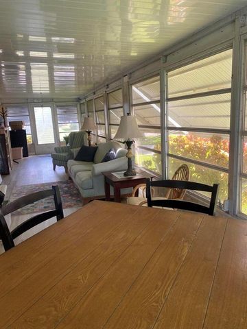 17 Madrid Lane, Port St Lucie, FL 34952