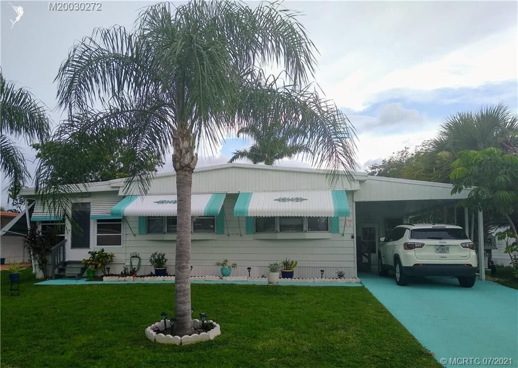 17 Madrid Lane, Port St Lucie, FL 34952