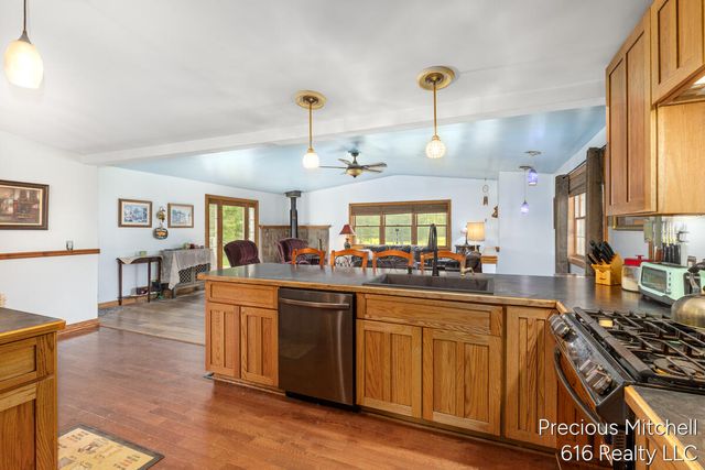 10535 Imlay City Road, Emmett, MI 48022