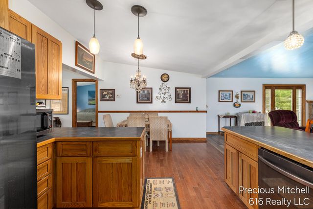 10535 Imlay City Road, Emmett, MI 48022