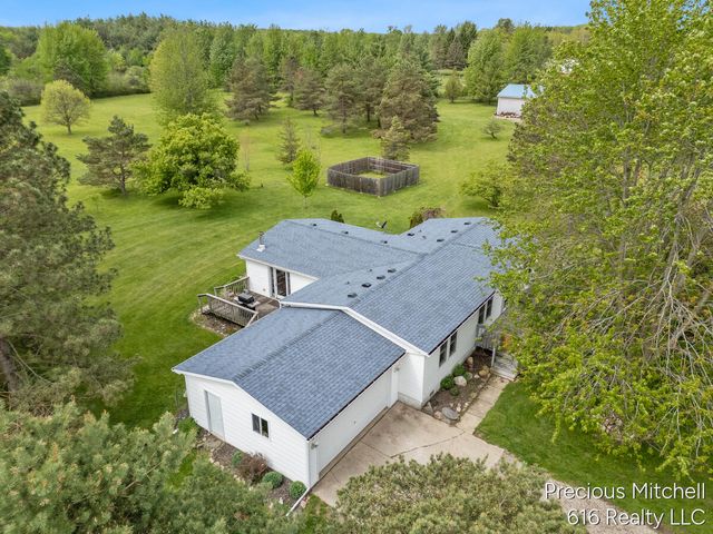 10535 Imlay City Road, Emmett, MI 48022
