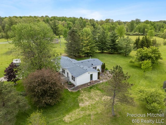 10535 Imlay City Road, Emmett, MI 48022