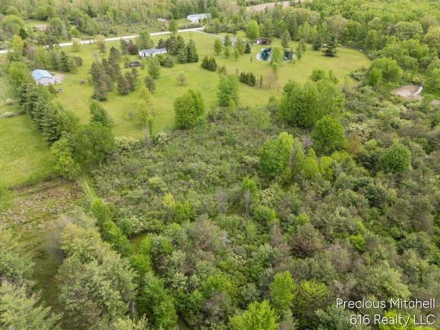 10535 Imlay City Road, Emmett, MI 48022
