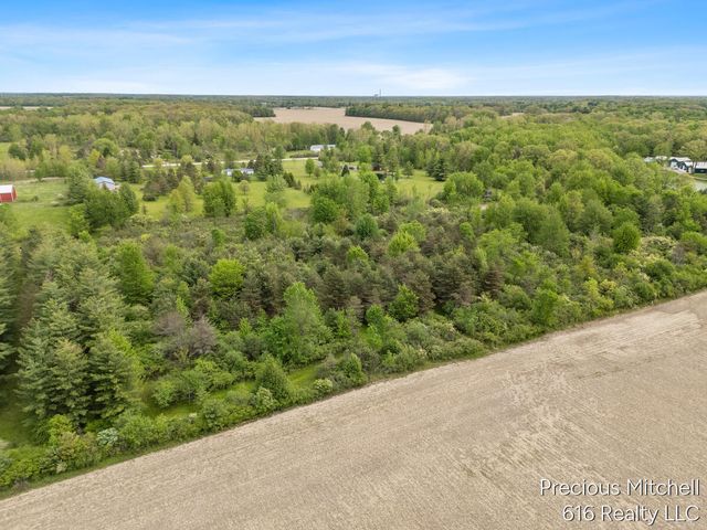 10535 Imlay City Road, Emmett, MI 48022
