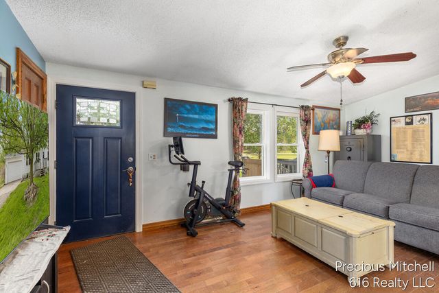 10535 Imlay City Road, Emmett, MI 48022