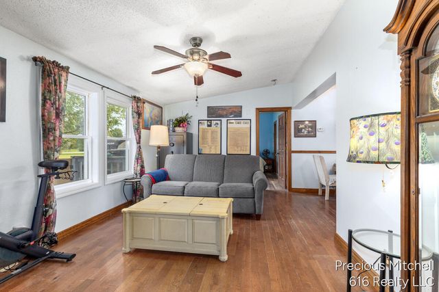 10535 Imlay City Road, Emmett, MI 48022