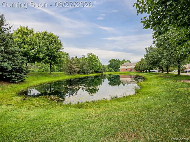 3695 Eagle Creek Drive, Utica, MI 48317