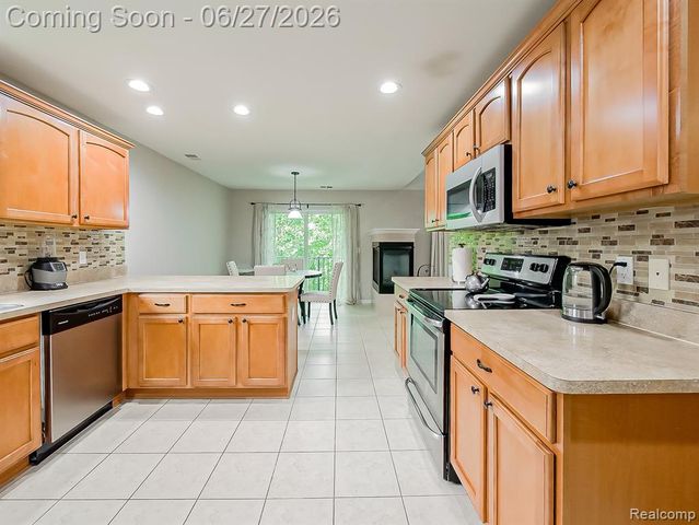 3695 Eagle Creek Drive, Utica, MI 48317