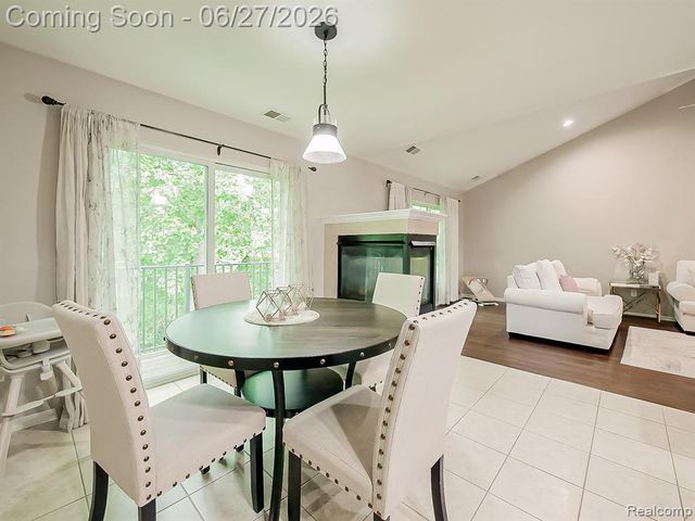 3695 Eagle Creek Drive, Utica, MI 48317