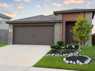 1085 Old Oaks Drive, Forney, TX 75126