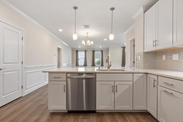 320 Middlesex Avenue D107, Medford, MA 02155