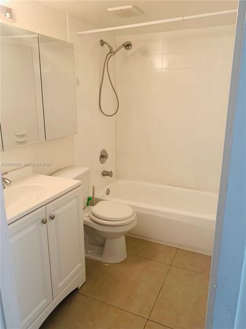 2715 Tigertail Avenue 109, Miami, FL 33133