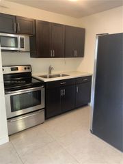 2715 Tigertail Avenue 109, Miami, FL 33133